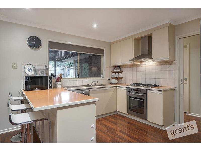 33 Willslie Crescent, Berwick VIC 3806