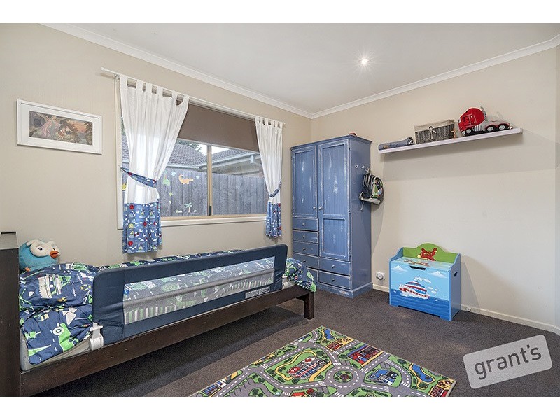 33 Willslie Crescent, Berwick VIC 3806