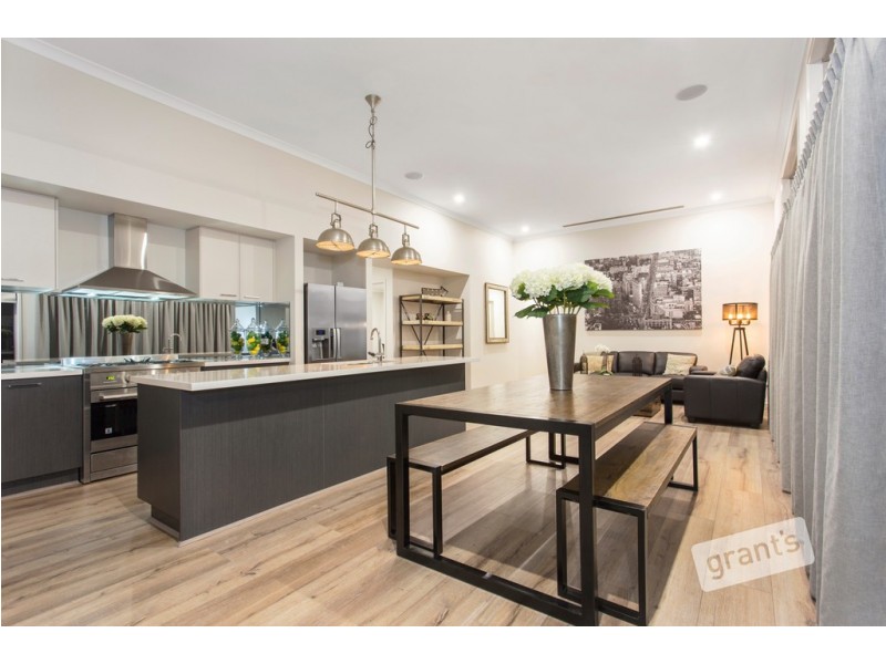 20 Tahoe Circuit, Pakenham VIC 3810