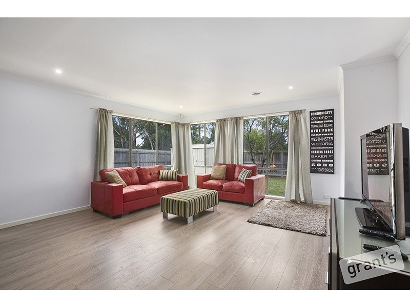 10 Keystone Court, Lynbrook VIC 3975