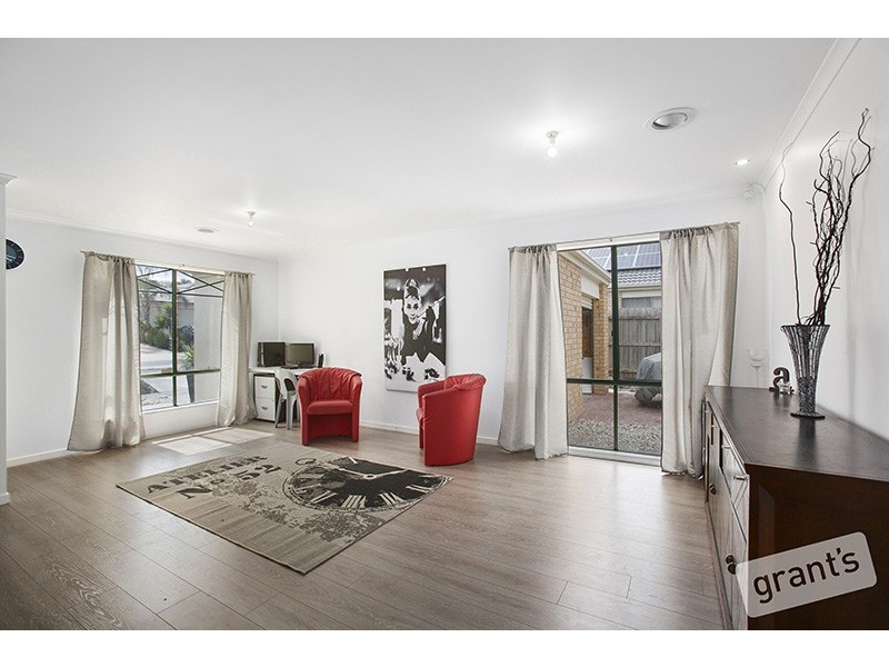 10 Keystone Court, Lynbrook VIC 3975