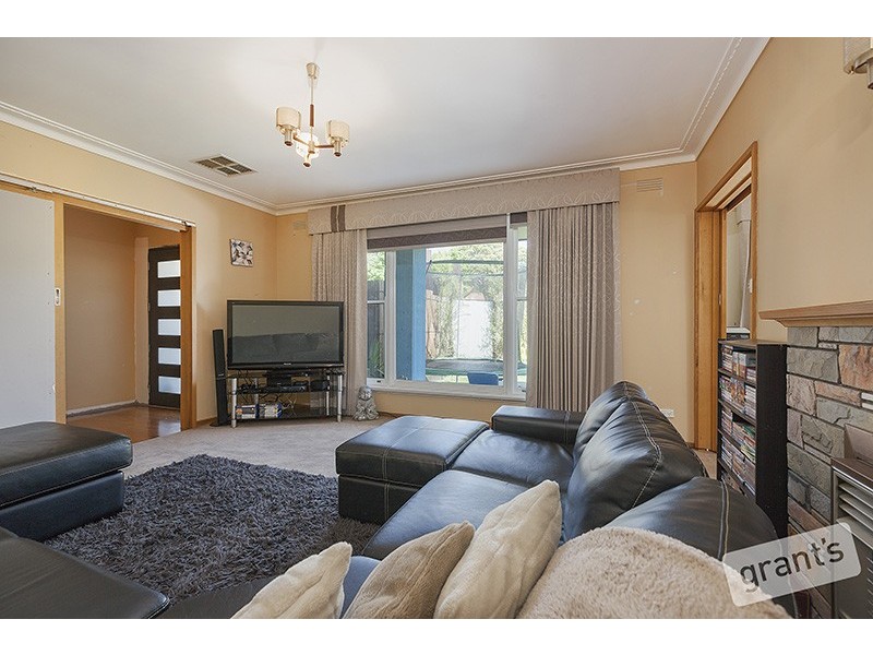 62 Ahern Road, Pakenham VIC 3810
