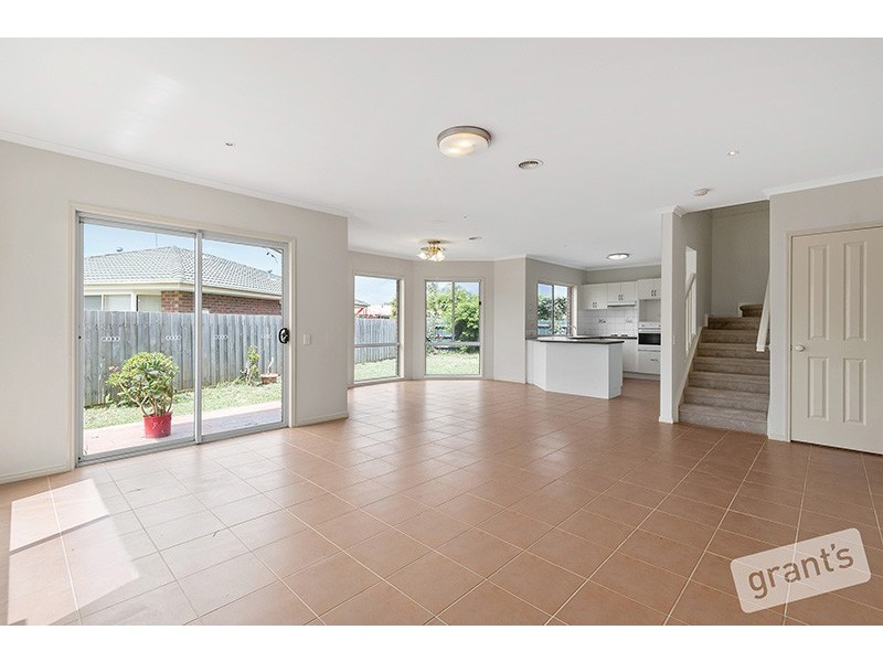 34 Wesley Drive, Narre Warren VIC 3805
