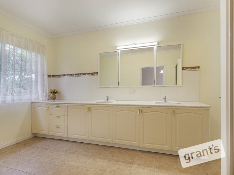 33 Main Street, Gembrook VIC 3783