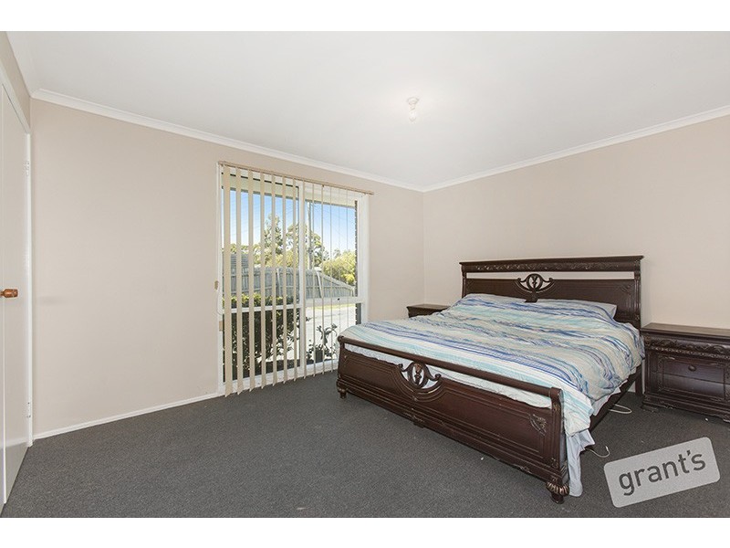1/38 Cameron Way, Pakenham VIC 3810