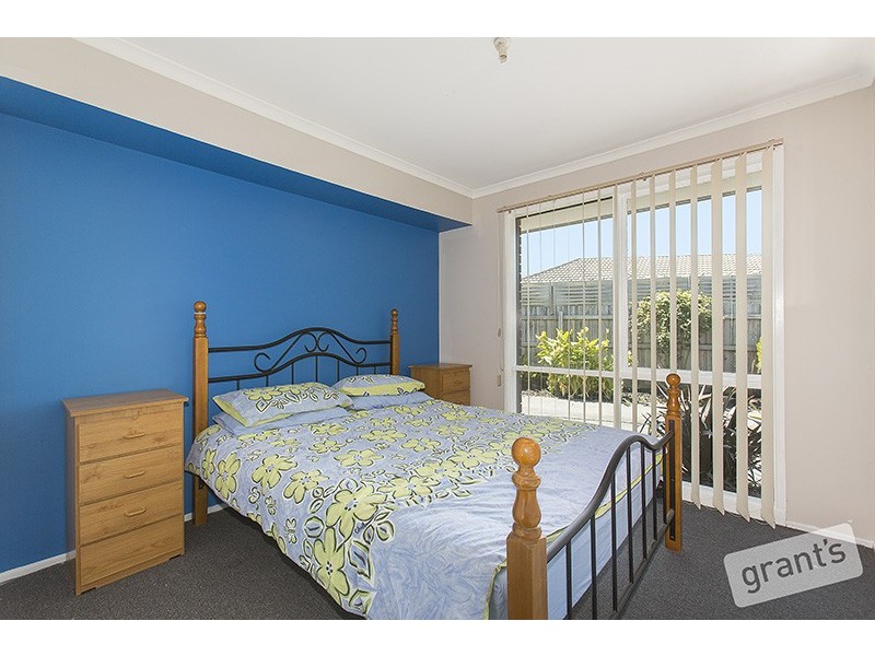 1/38 Cameron Way, Pakenham VIC 3810