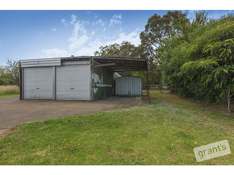 38 Railway Avenue, Tynong VIC 3813