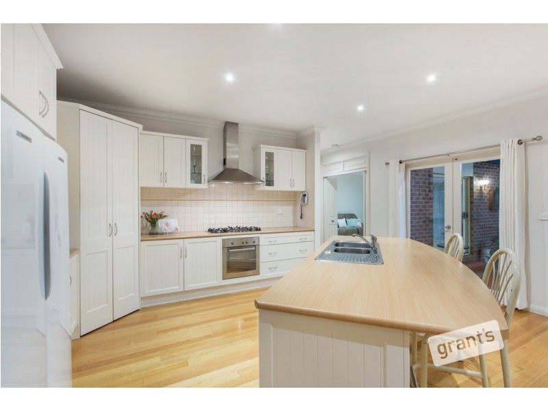 14 Wills Avenue, Pakenham VIC 3810