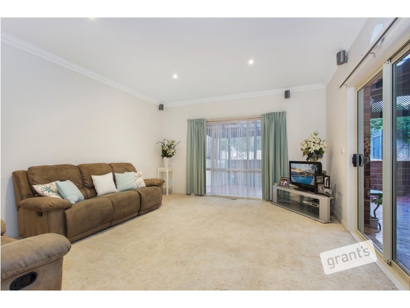 14 Wills Avenue, Pakenham VIC 3810