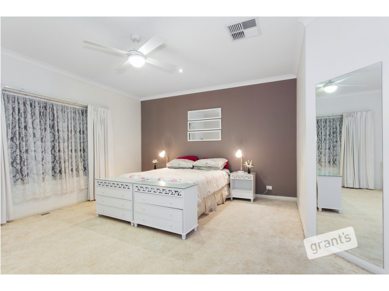 14 Wills Avenue, Pakenham VIC 3810