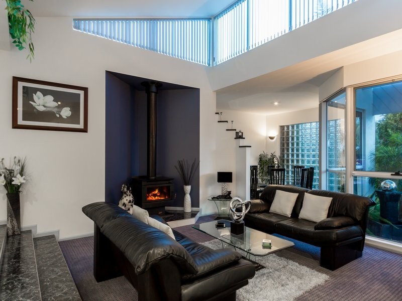 4 Taree Close, Pakenham VIC 3810