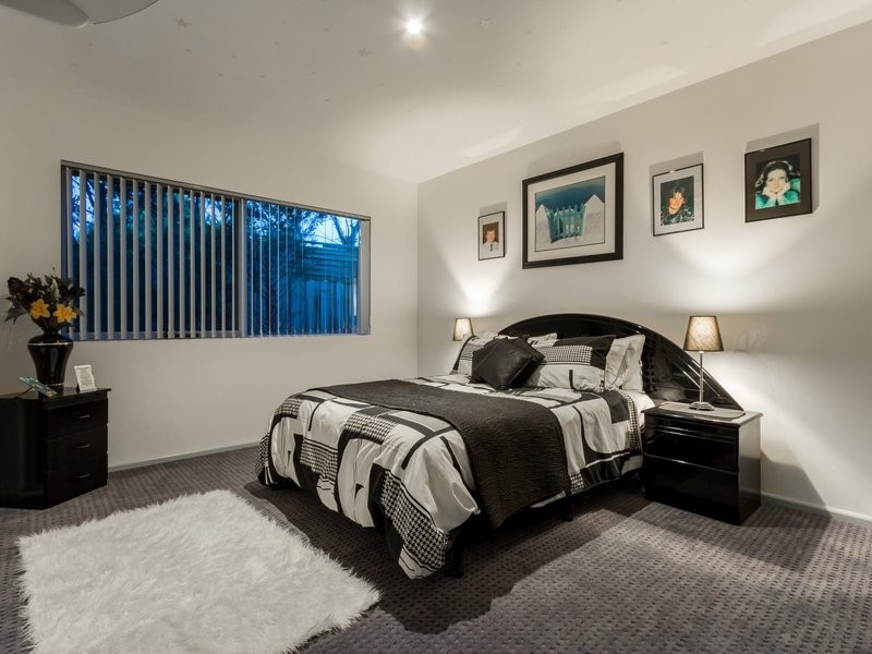 4 Taree Close, Pakenham VIC 3810