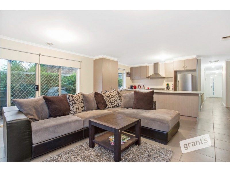16 Bohemia Crescent, Pakenham VIC 3810