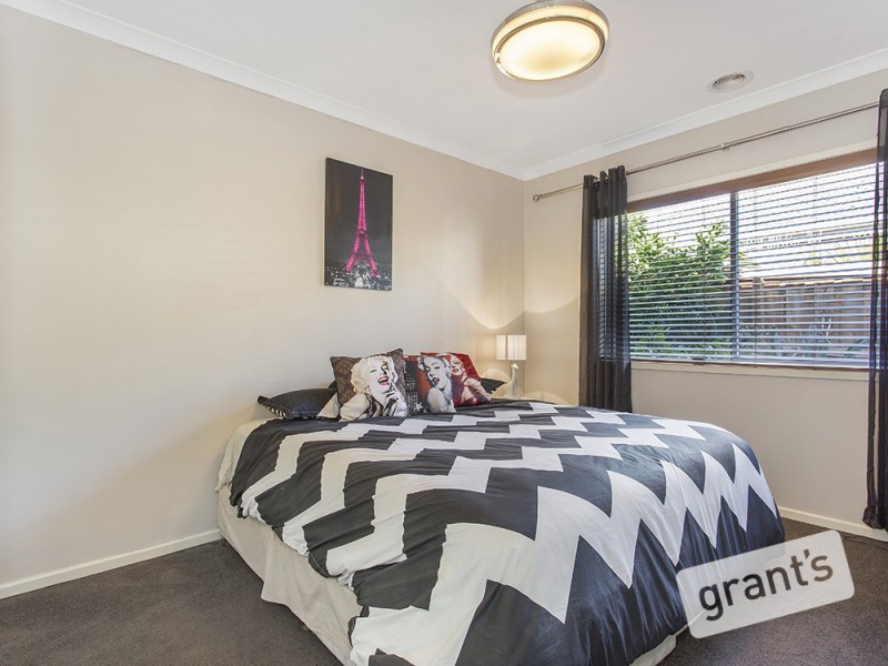 28 Bernly Boulevard, Berwick VIC 3806