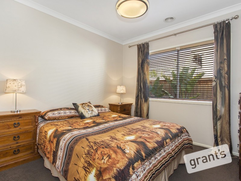 28 Bernly Boulevard, Berwick VIC 3806