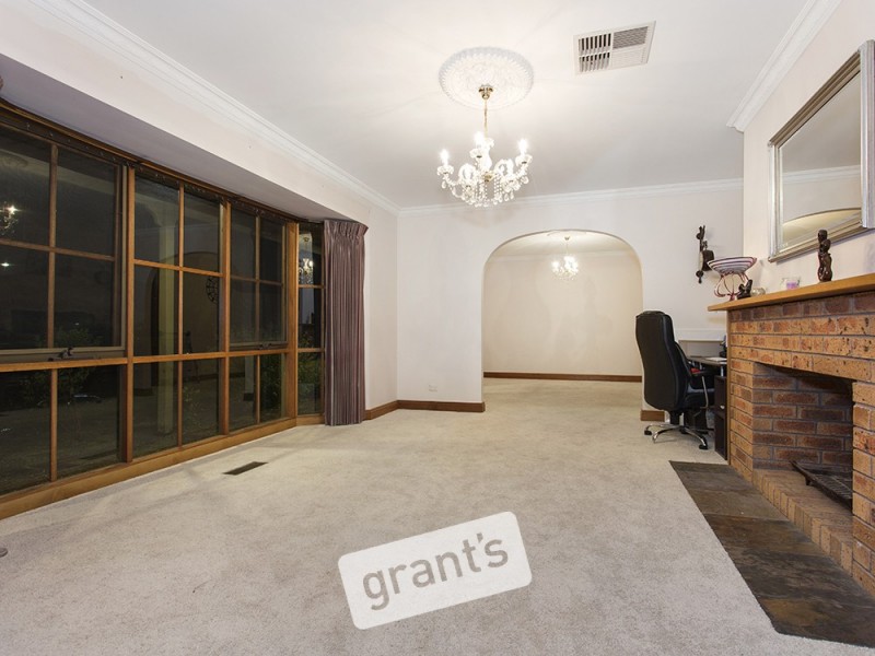 39 Halcyon Way, Narre Warren South VIC 3805