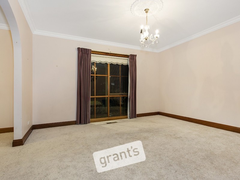 39 Halcyon Way, Narre Warren South VIC 3805