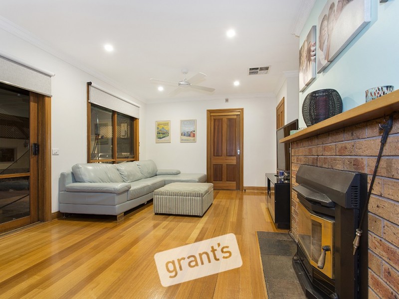 39 Halcyon Way, Narre Warren South VIC 3805