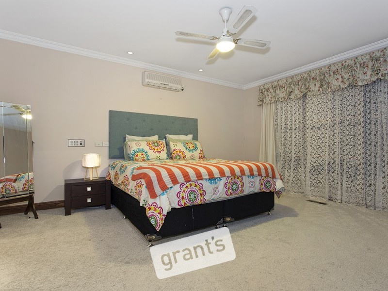 39 Halcyon Way, Narre Warren South VIC 3805