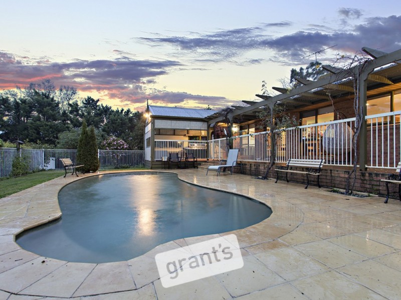 39 Halcyon Way, Narre Warren South VIC 3805