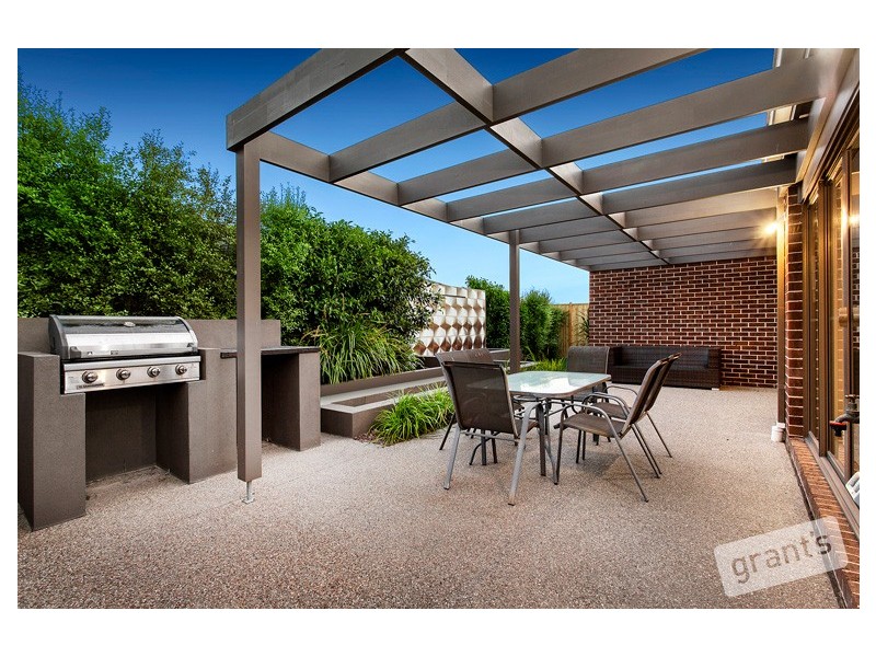 44 Grandvue Boulevard, Pakenham VIC 3810