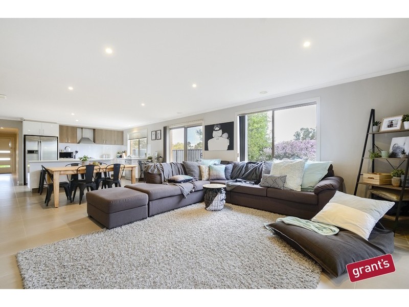 5 Huron Parkway, Pakenham VIC 3810