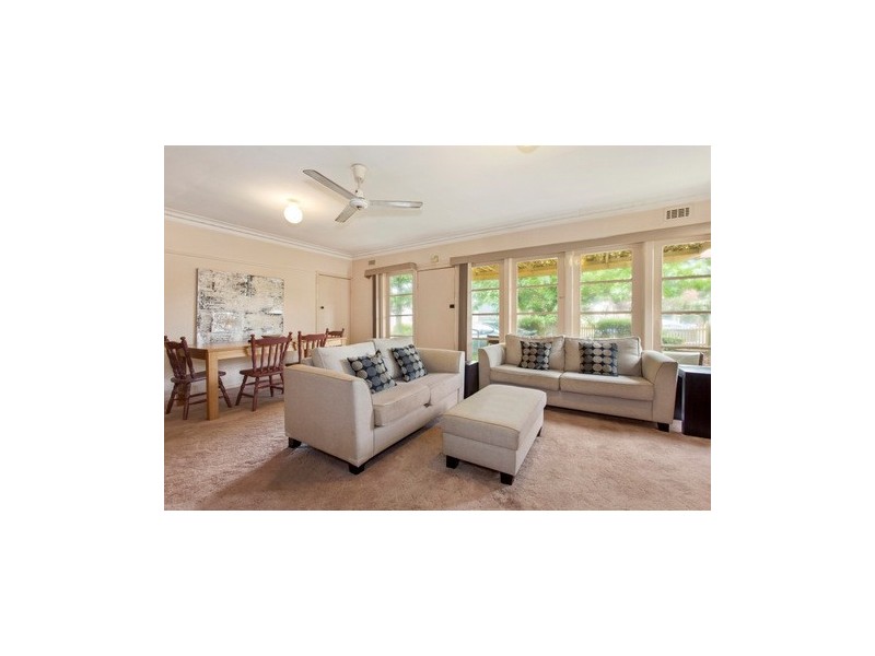 18 Station Street, Officer VIC 3809