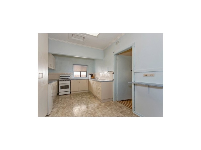 18 Station Street, Officer VIC 3809