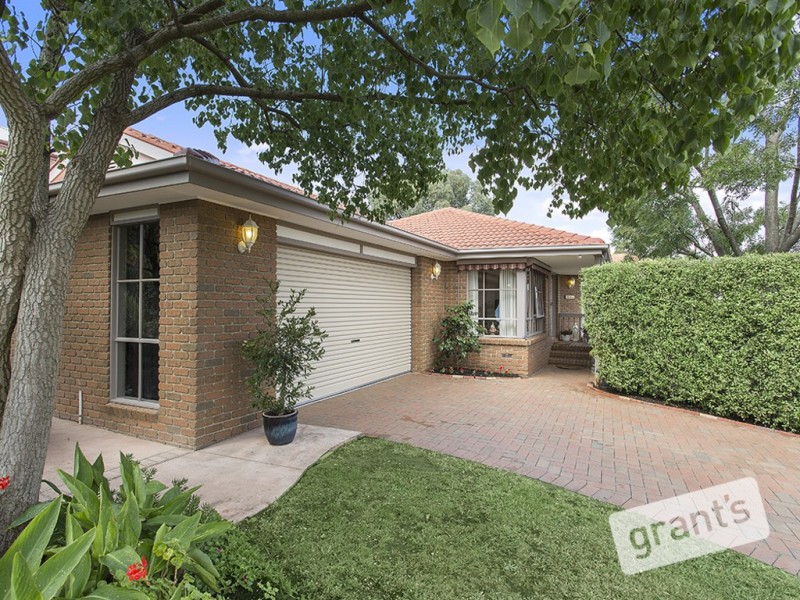 15 Hillview Place, Berwick VIC 3806