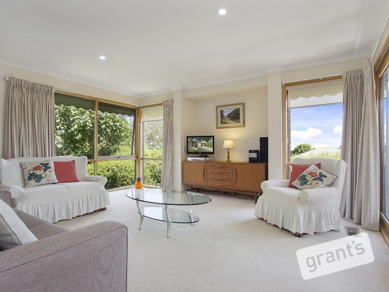 15 Hillview Place, Berwick VIC 3806