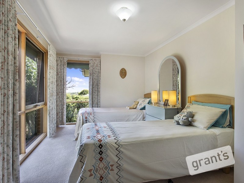 15 Hillview Place, Berwick VIC 3806