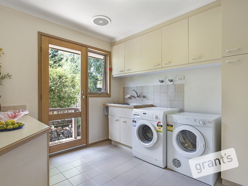 15 Hillview Place, Berwick VIC 3806