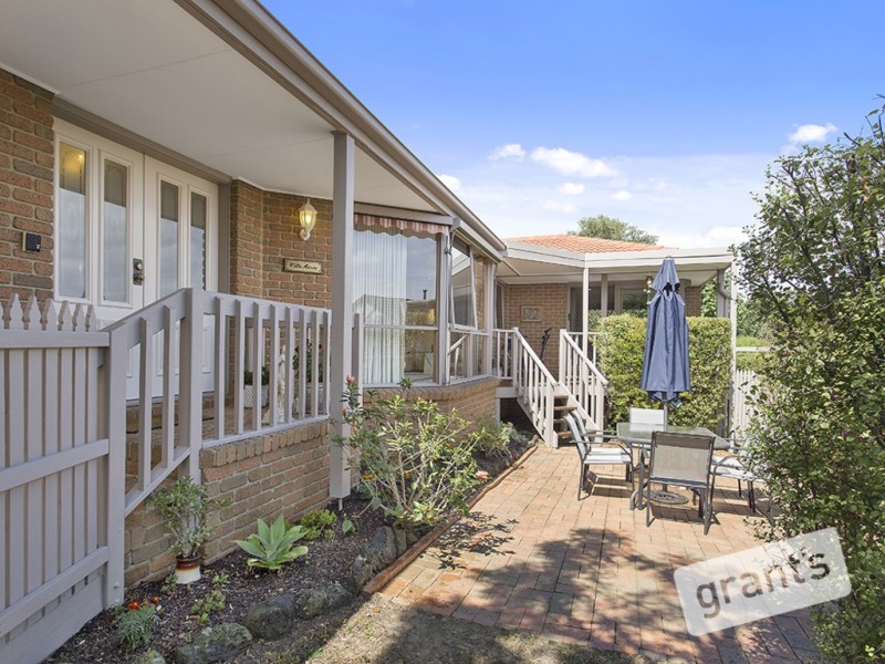 15 Hillview Place, Berwick VIC 3806