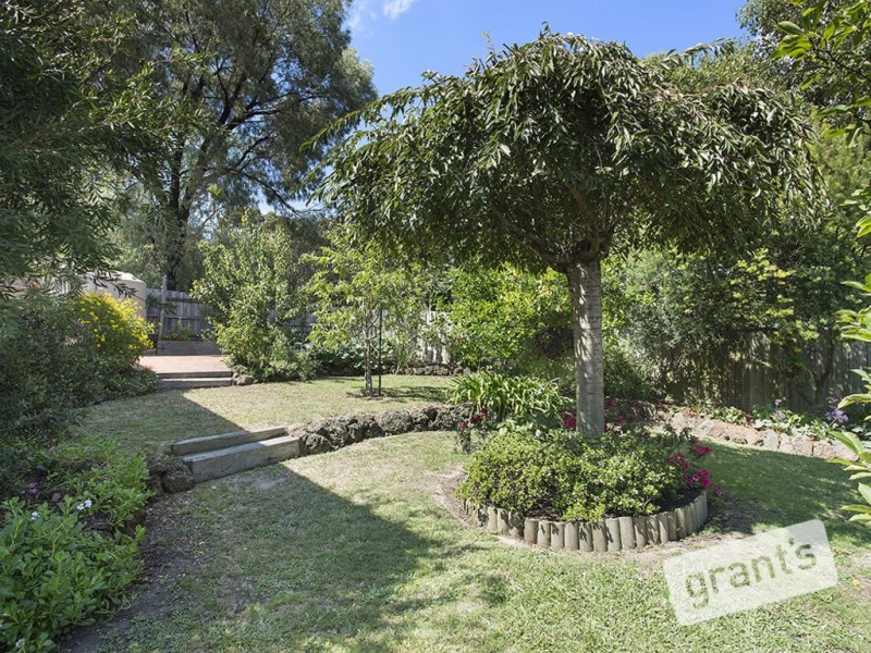 15 Hillview Place, Berwick VIC 3806