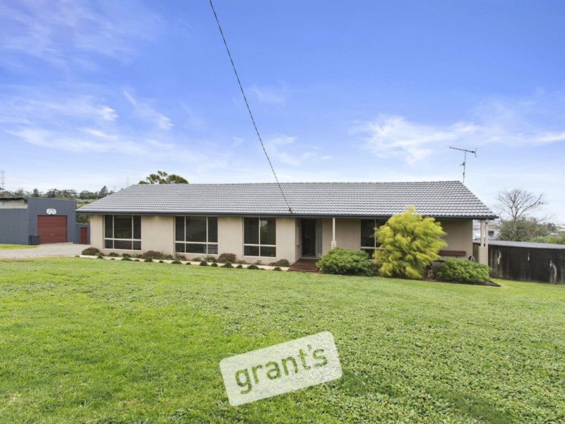 140 Army Road, Pakenham VIC 3810