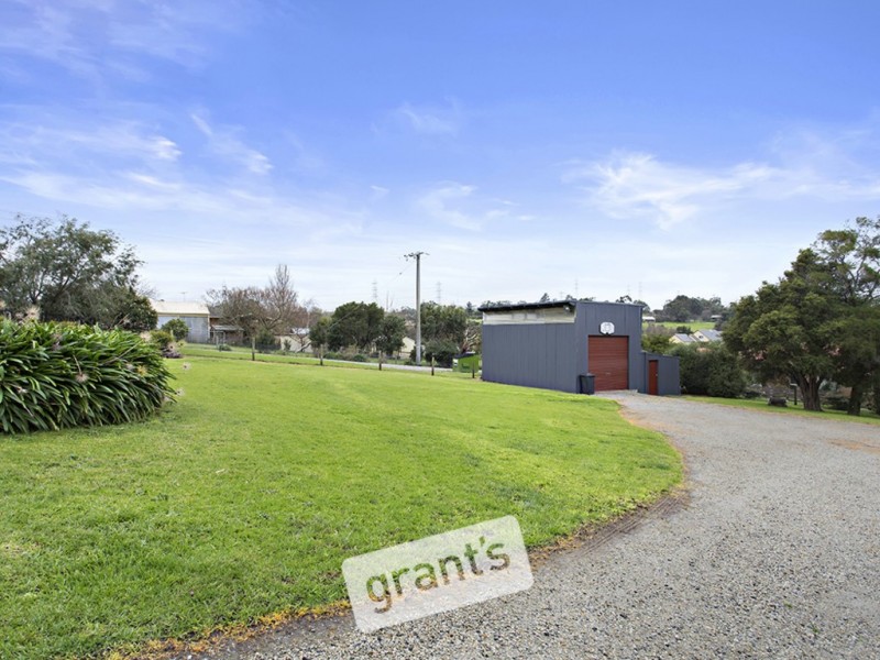 140 Army Road, Pakenham VIC 3810