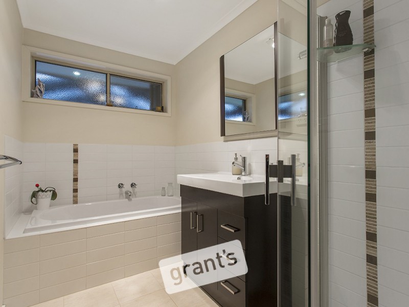 140 Army Road, Pakenham VIC 3810