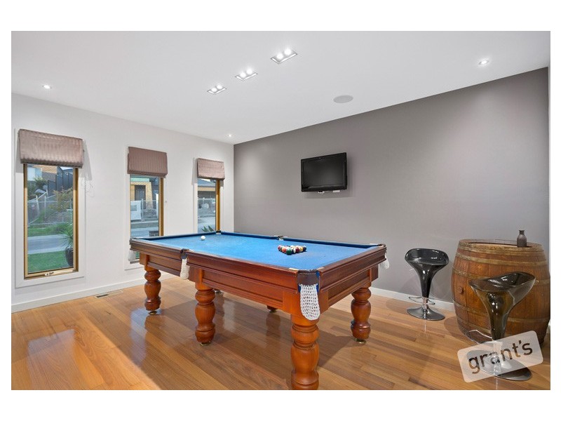 5 Victoria Place, Pakenham VIC 3810