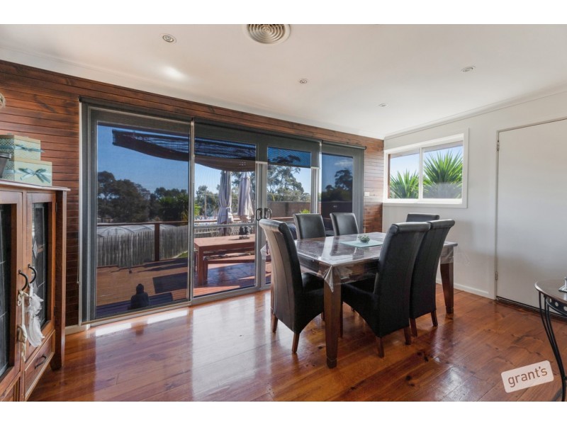 2 Lindsay Street, Drouin VIC 3818