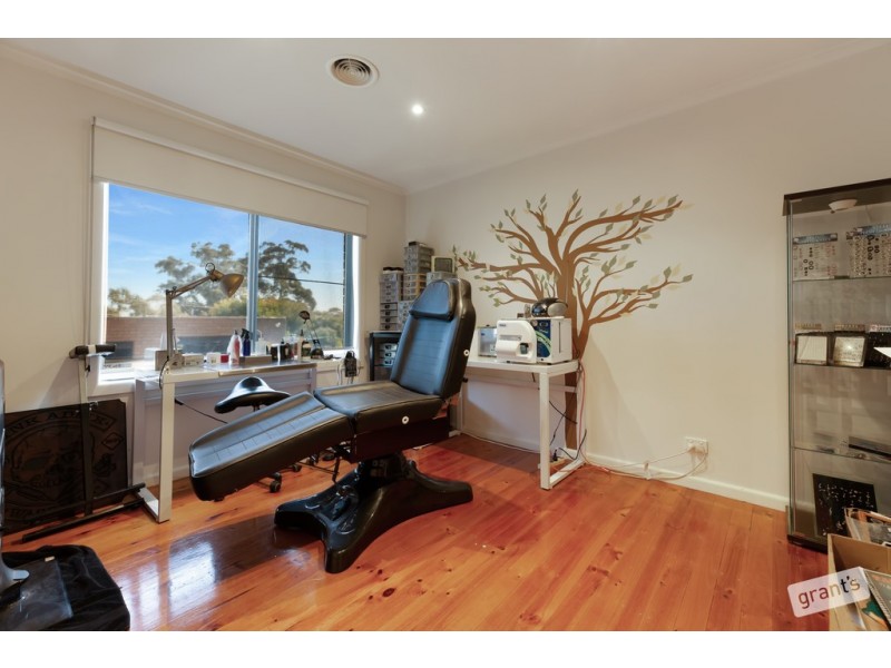 2 Lindsay Street, Drouin VIC 3818