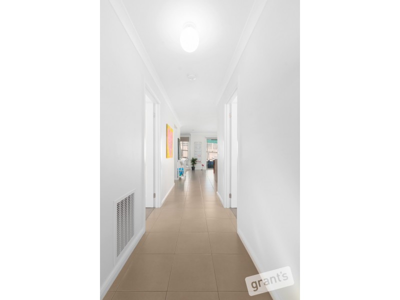 6/101 Ebony Drive, Pakenham VIC 3810