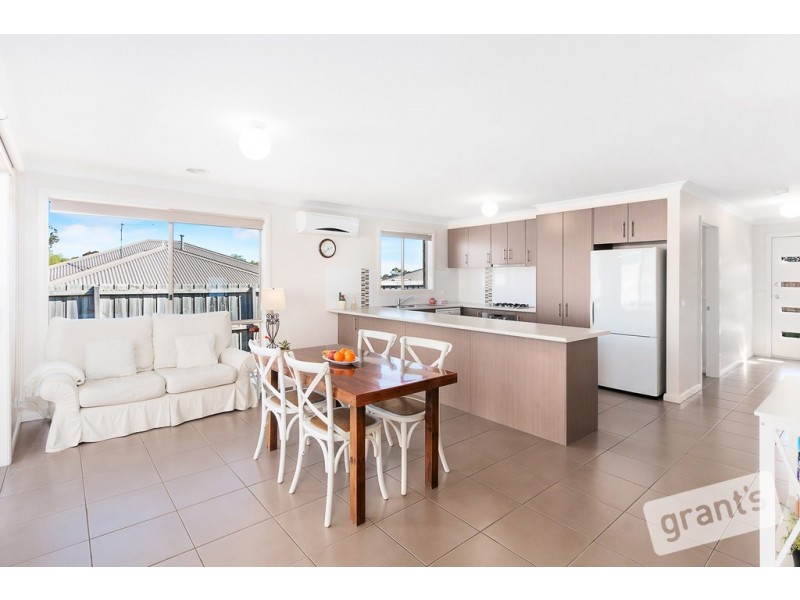 6/101 Ebony Drive, Pakenham VIC 3810