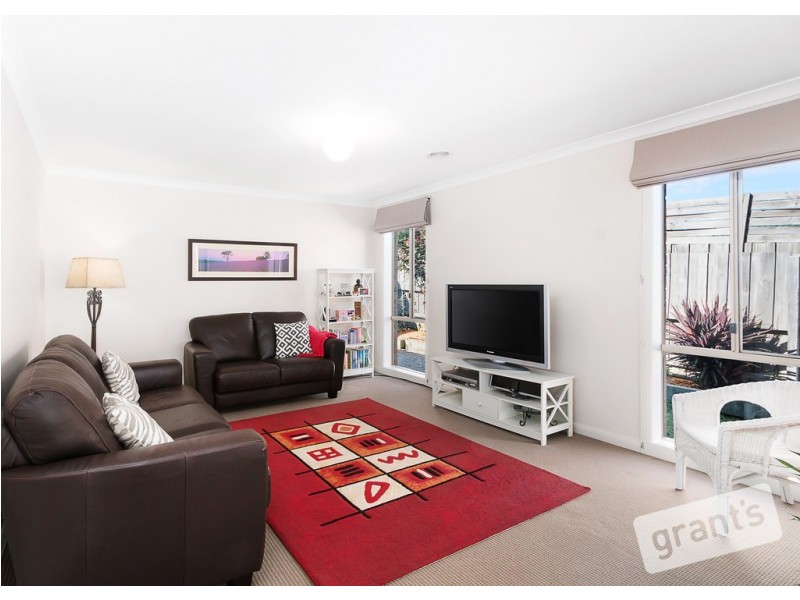 6/101 Ebony Drive, Pakenham VIC 3810