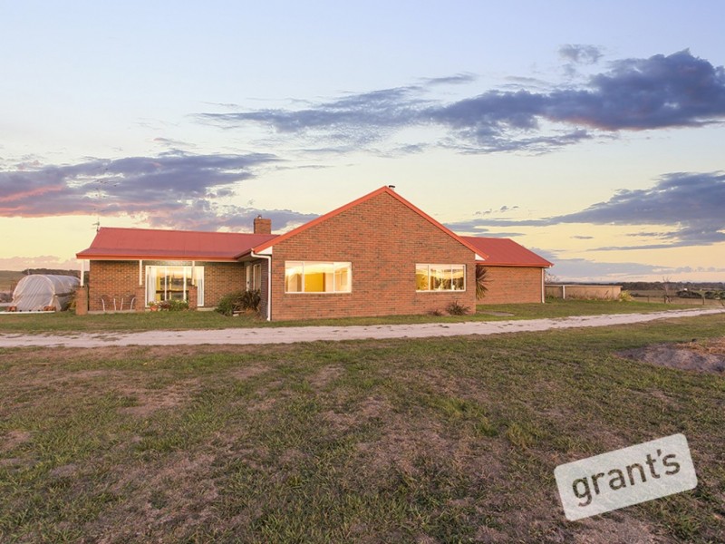 400 Stuchberrys Road, Inverloch VIC 3996