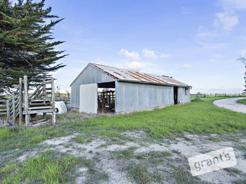 400 Stuchberrys Road, Inverloch VIC 3996