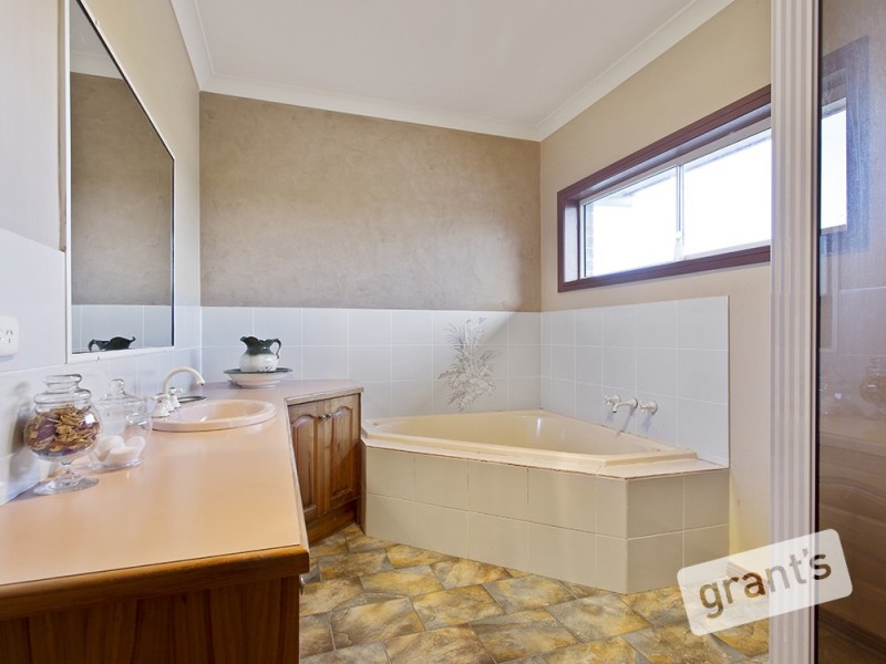 400 Stuchberrys Road, Inverloch VIC 3996