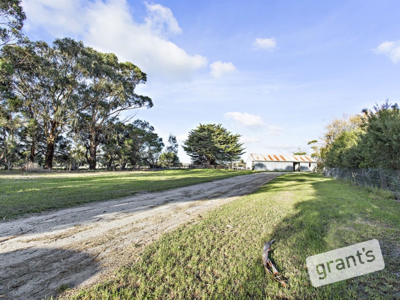 400 Stuchberrys Road, Inverloch VIC 3996