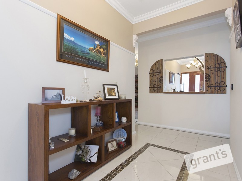24 Macquarie Circuit, Pakenham VIC 3810
