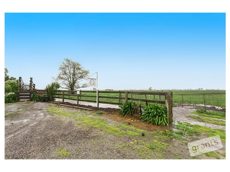 730 Murray Road, Iona VIC 3815