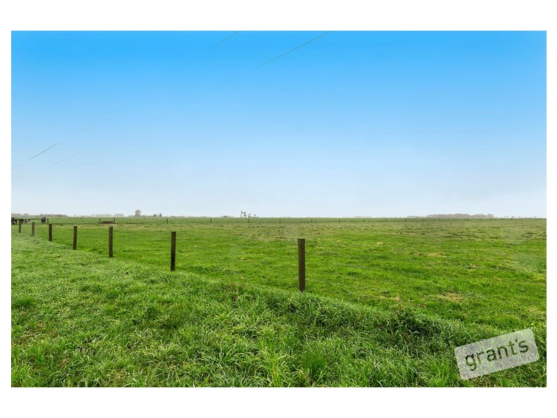 730 Murray Road, Iona VIC 3815